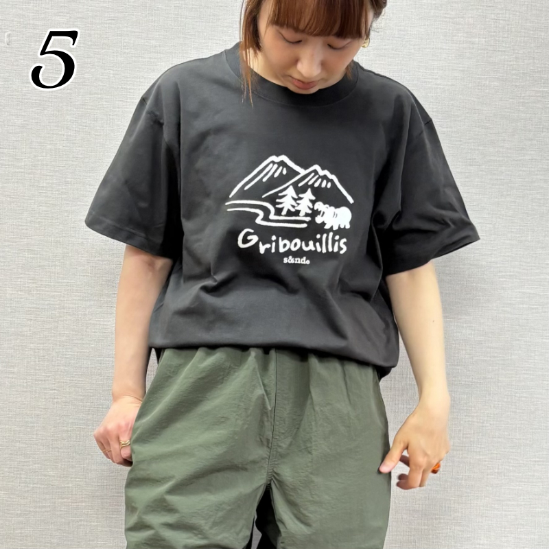 5R1185_06.jpg